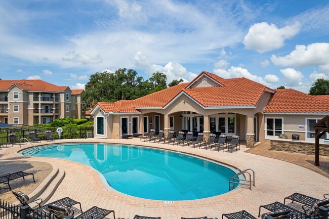 Building Photo - Tuscany Place