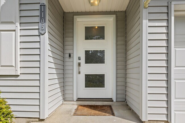 Puerta principal - 1105 Jonestown Ln