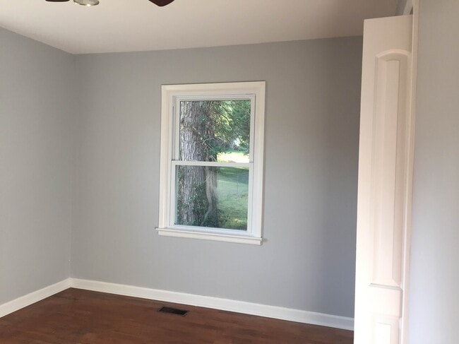 Building Photo - 8520 Garrison Drive