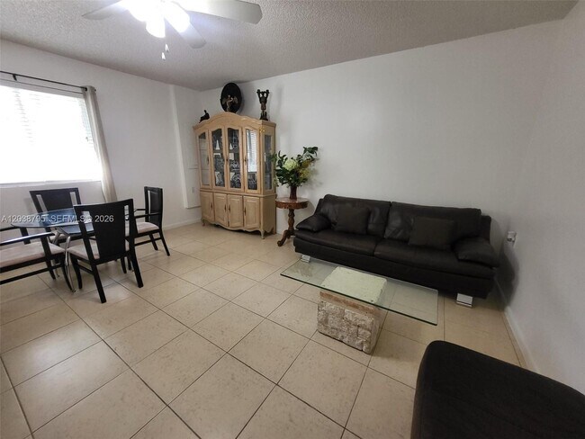 Foto del edificio - 13205 SW 146th St