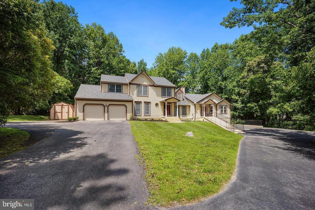 Primary Photo - 120 Double Oak Rd N