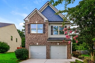 Building Photo - 4038 Lake Manor Way