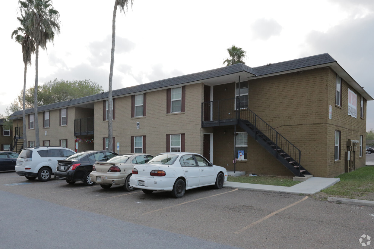 Primary Photo - Diamante Apartments