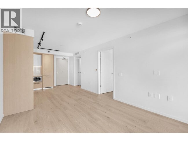 Building Photo - 5189 Earles St