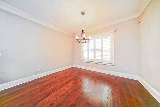 Foto del edificio - 129 Covington Terrace