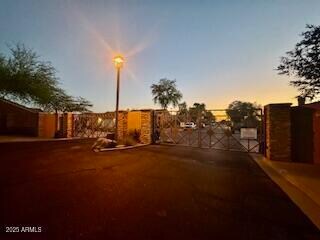 Foto del edificio - 1260 S Lindsay Rd