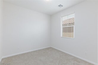 Building Photo - 819 Cottonwood Hl Pl
