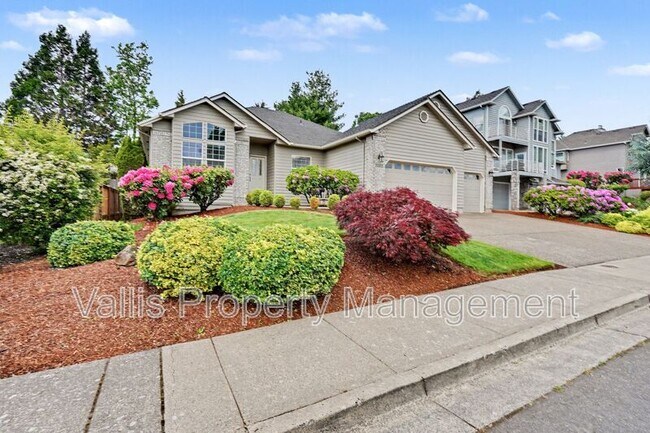Foto del edificio - 1441 Ranier Loop NW