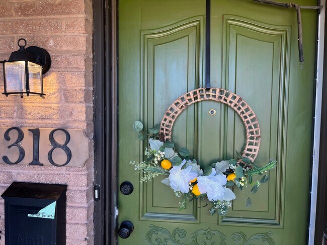 Front Door - 318 N Shore Pl