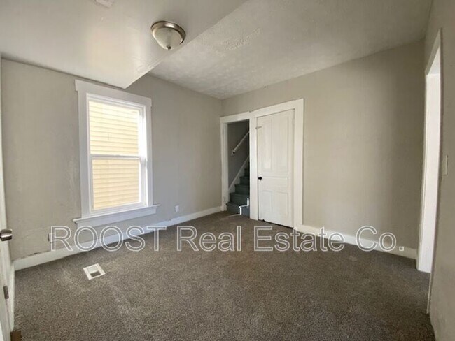 Foto del edificio - 209 N Irwin St