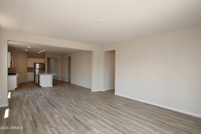Building Photo - 7041 W Coles Rd
