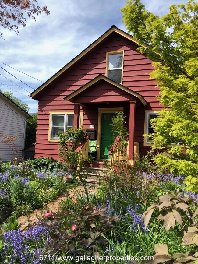 Foto del edificio - 6711 10th Ave NW