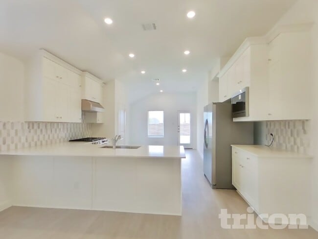 Building Photo - 3024 Pintail Green Dr