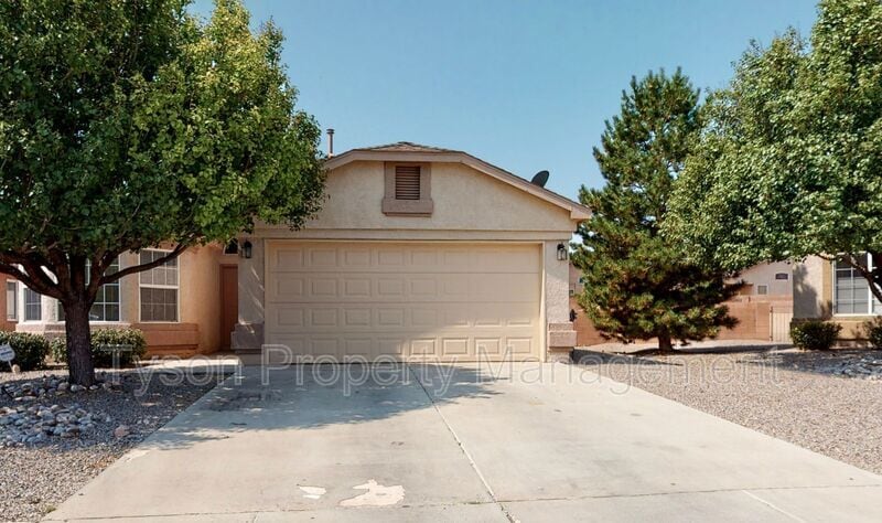 Foto principal - 368 Whispering Meadows Dr