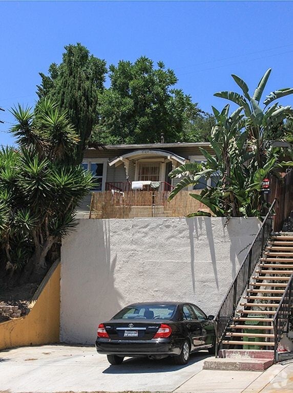 View from the street - 609 S Avenue 60