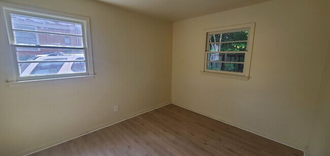 Foto del edificio - 2 Bedroom Duplex