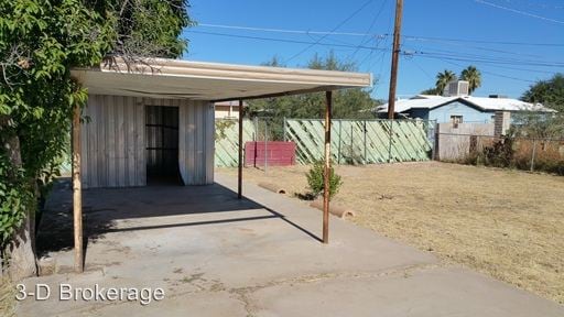 Building Photo - 207 E Fairground Dr