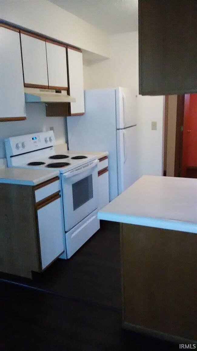 Foto del edificio - 402 S Village Ct