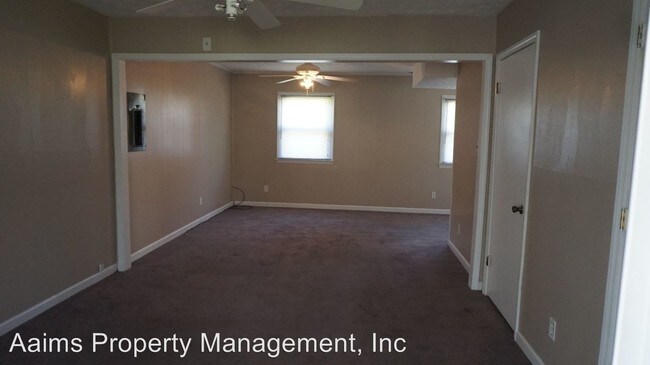 Building Photo - 211 Inglenook Cir