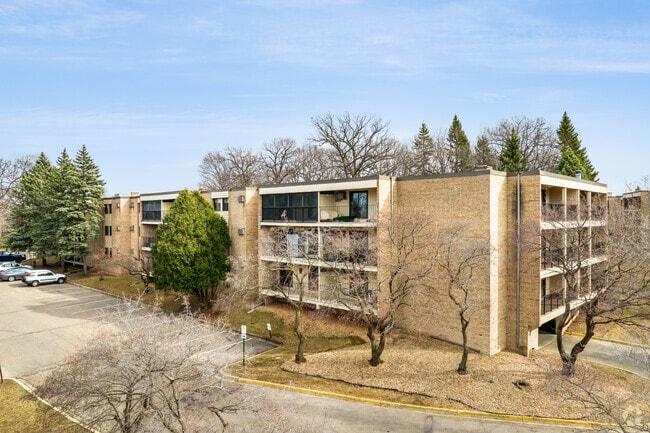 Building Photo - Opus Condominiums