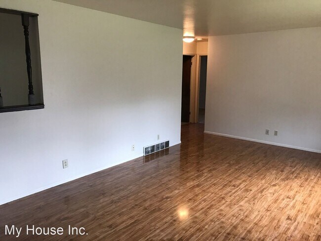 Building Photo - 4 br, 2 bath House - 1300 Ponderosa Drive