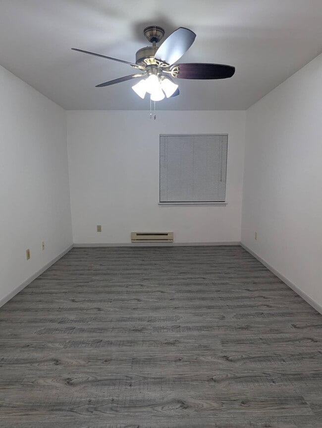Building Photo - 1144 Morraine View Dr