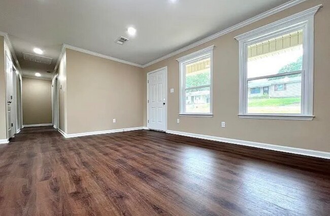 Foto del edificio - 608 Libby Ln