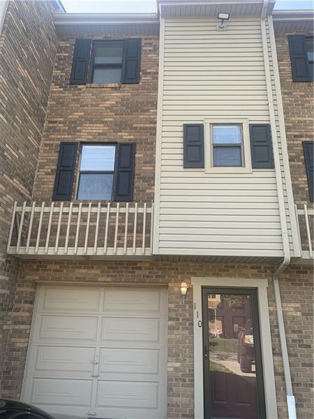 Primary Photo - 110 Forest Dr