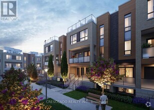 Building Photo - 18-18 Lytham Grn Cir
