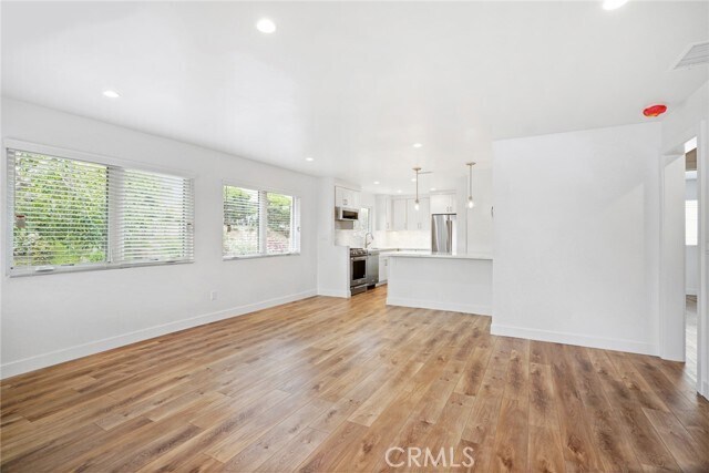 Foto del edificio - 320 Catalina Dr