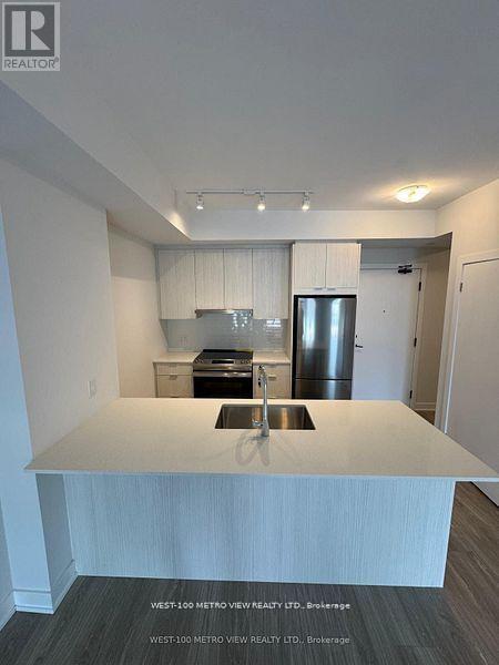 Photo du bâtiment - 430 Square One Dr