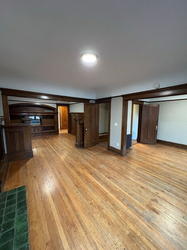 Foto del edificio - 2207-2209 N 48th Street - Duplex