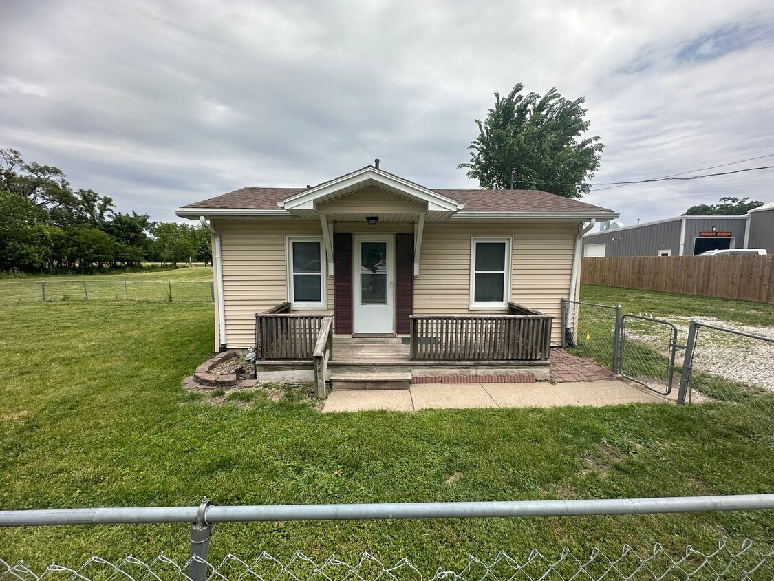Primary Photo - 1 bedroom house available soon