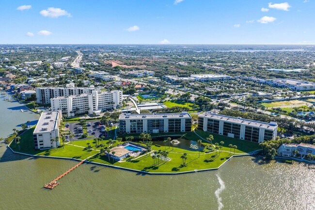 Foto del edificio - 200 Intracoastal Pl