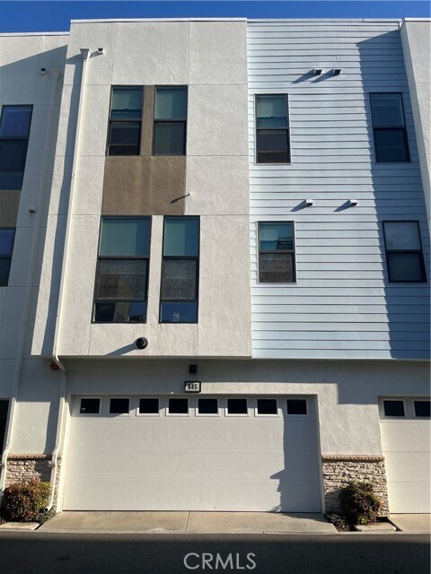 Foto del edificio - 685 W 17th St