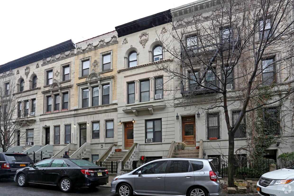Foto principal - 552 W 150th St