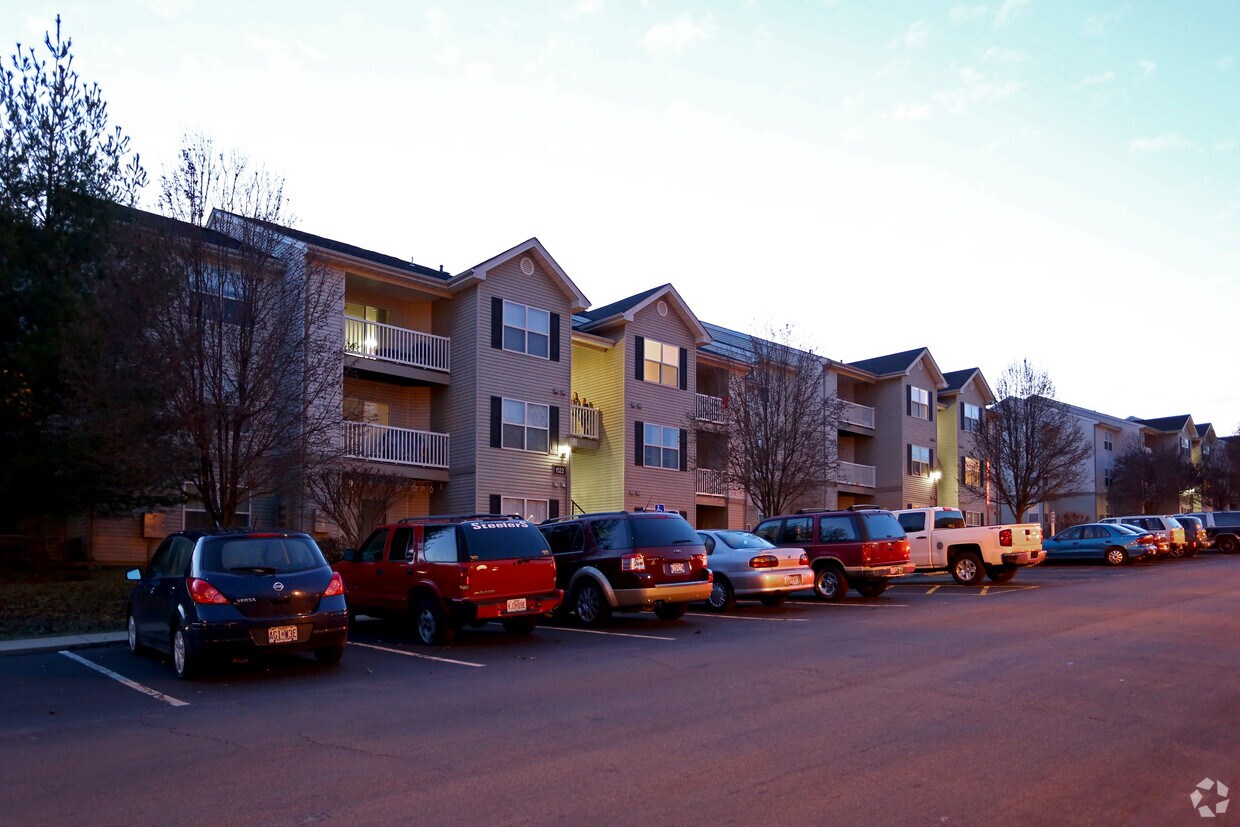 Lakewood Apartments Apartments in Imperial, MO