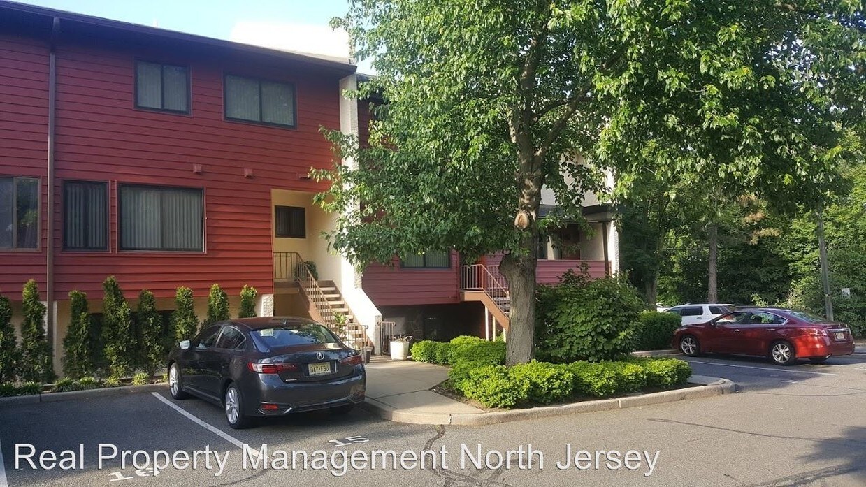Primary Photo - 1 br, 1 bath House - 105 River Rd. #A4