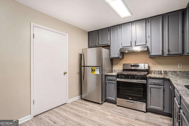 Foto del edificio - 3602 Hopkins Ct