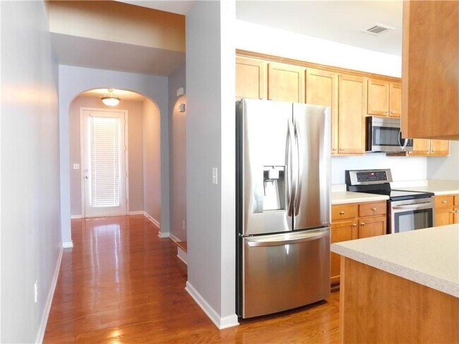 Foto del edificio - 940 Pierce Ivy Ct NE
