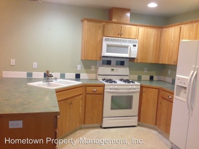 Building Photo - 3 br, 3.5 bath House - 8532 Sweetbrier Lp SE