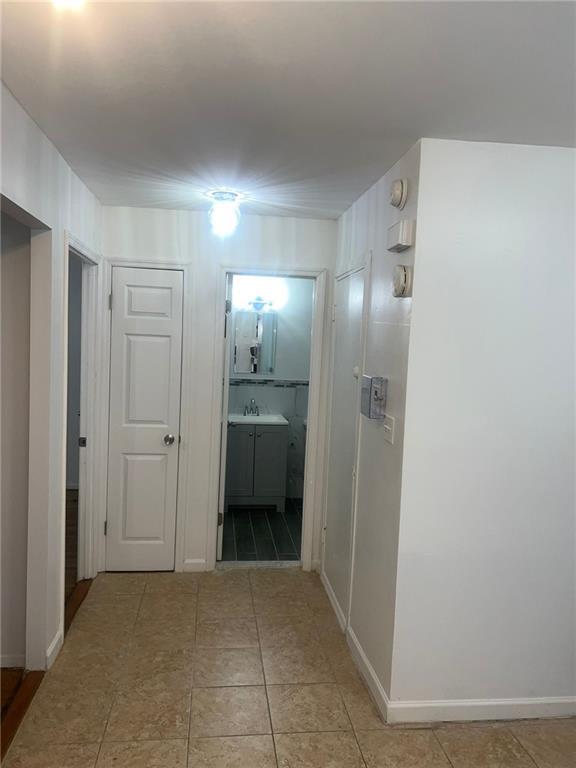 Building Photo - 132 E 52nd St