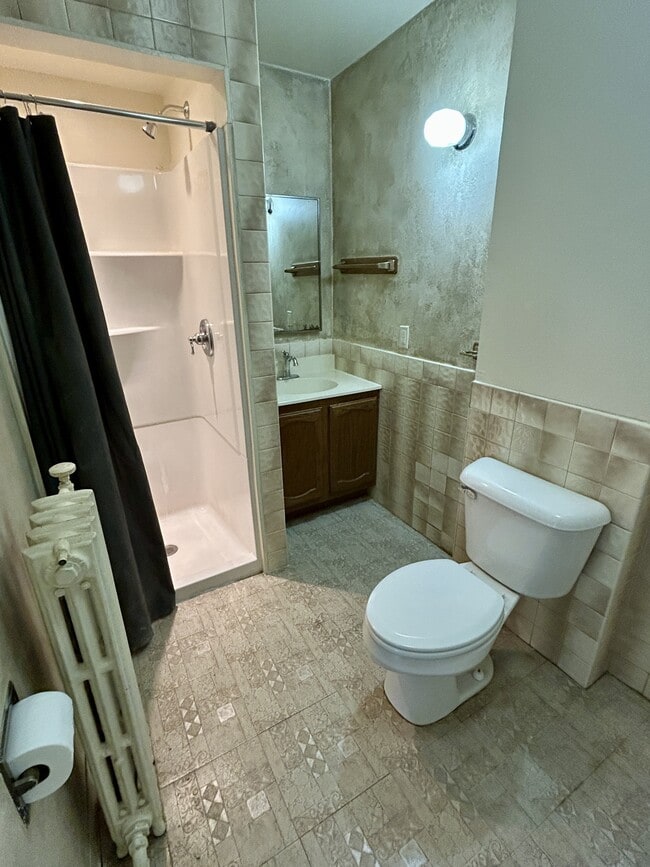 Foto del edificio - 115 W Wisconsin Ave E