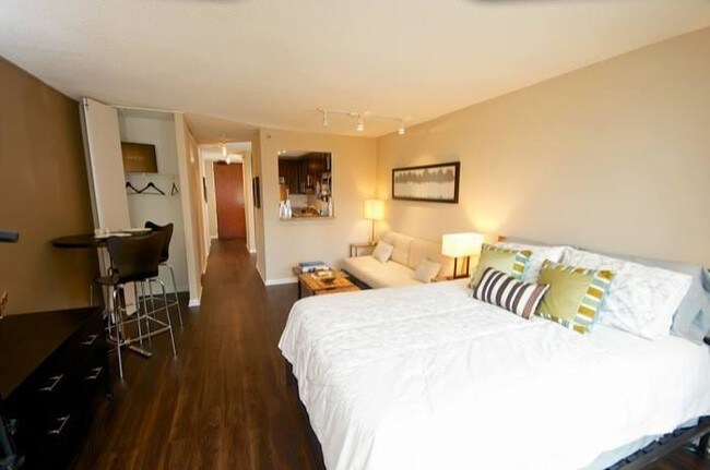 Foto del edificio - 174 N Harbor Dr
