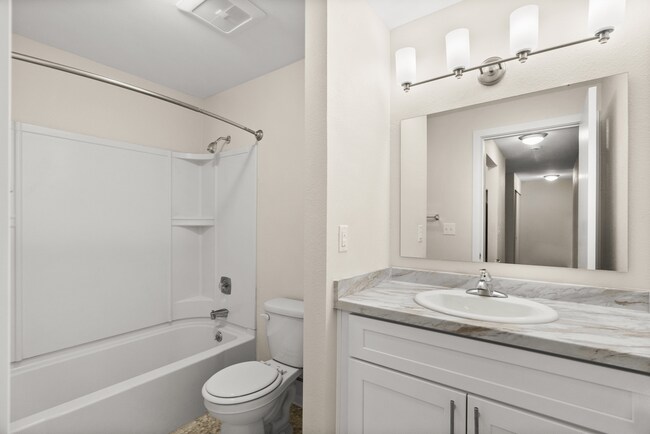 Apartamento de lujo de 2 habitaciones y 1 baño - 909 pies cuadrados - Willow Hill Apartments