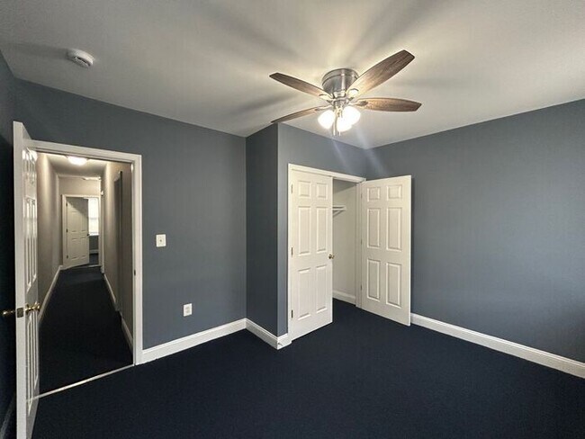 Building Photo - 2 Bedroom Move in Special - $99 Security Deposit
