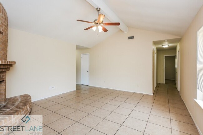 Foto del edificio - Now offering 1-month free!