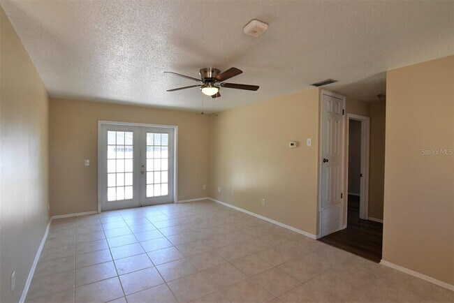Building Photo - 540 El Dorado Way