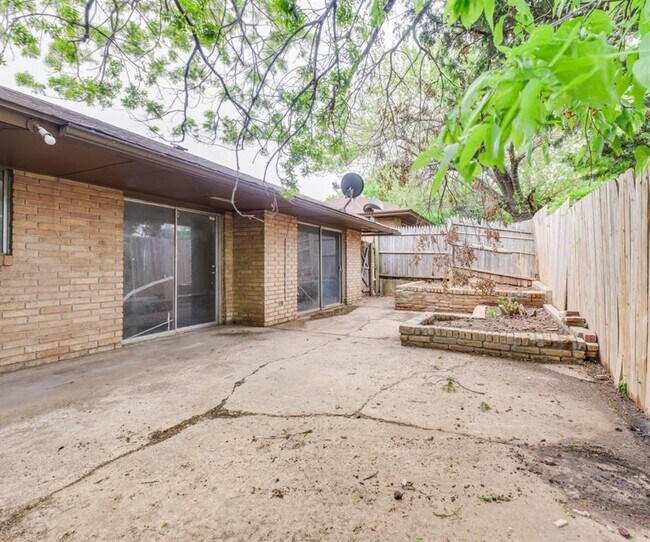 Building Photo - 2029 NW 32nd Terrace