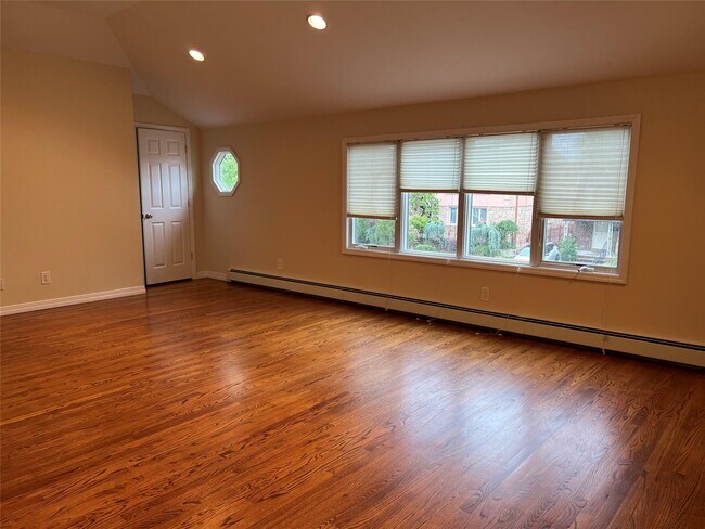 Foto del edificio - 157-24 16th Ave